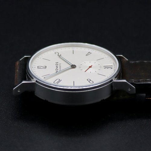 Nomos-Ahoi-Automatic-Date-Watch-425